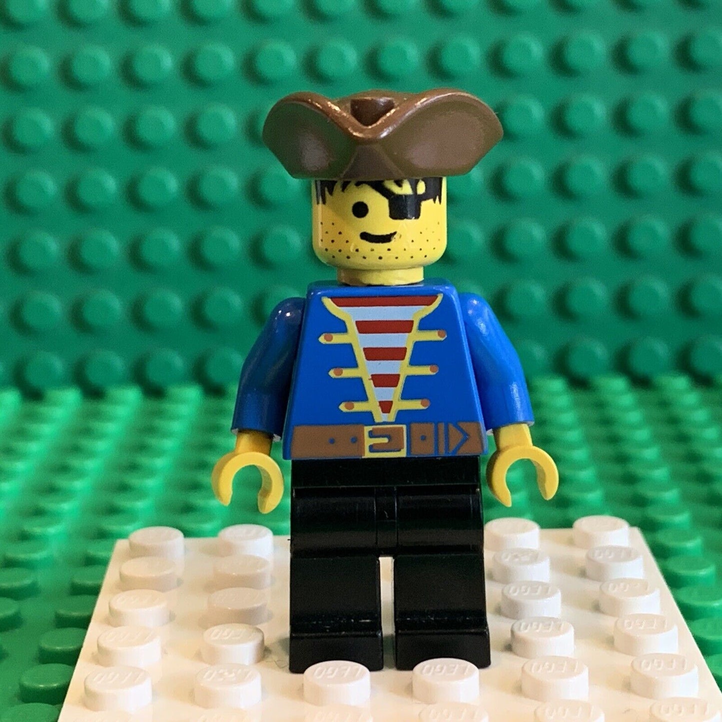 lego minifigures pirate pi080