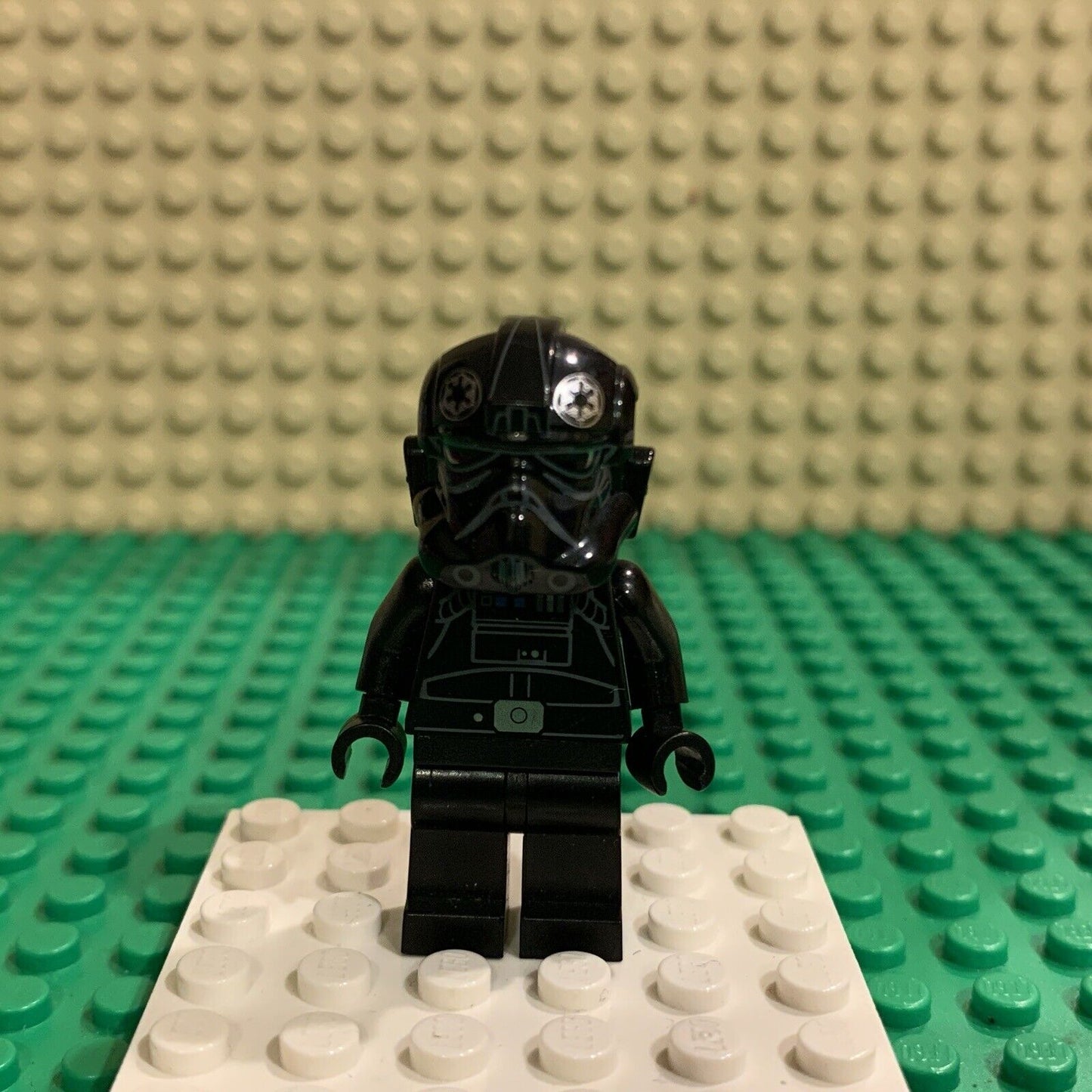 lego Star Wars Minifigure Imperial TIE Fighter Pilot Sw0621