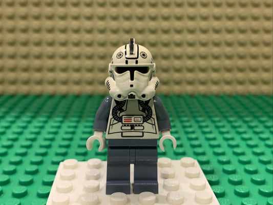 LEGO Star Wars Clone Pilot (Blue Legs) Clone Trooper Minifigure sw0118