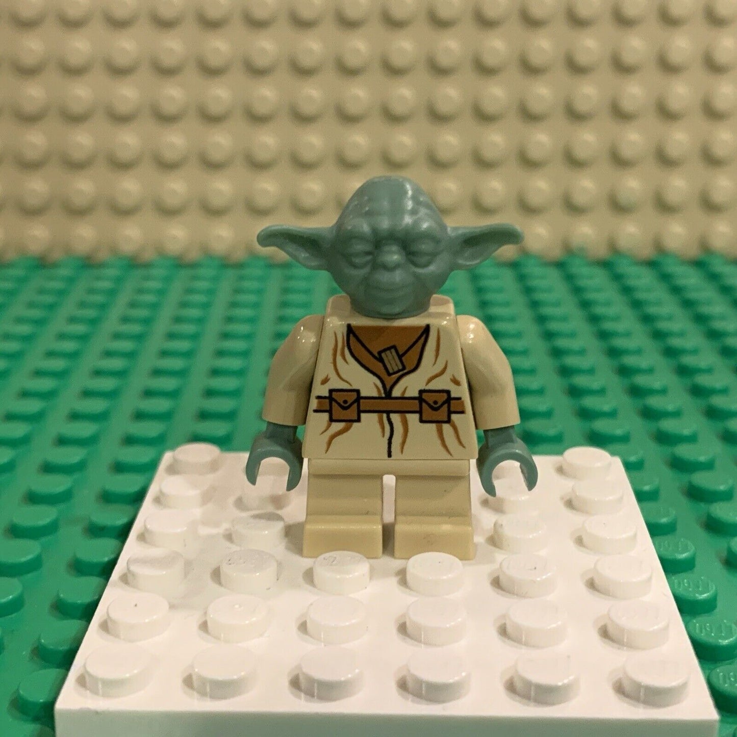 LEGO STAR WARS - 2005 - Yoda Minifigure - sw0051 - 7260 - Great Condition