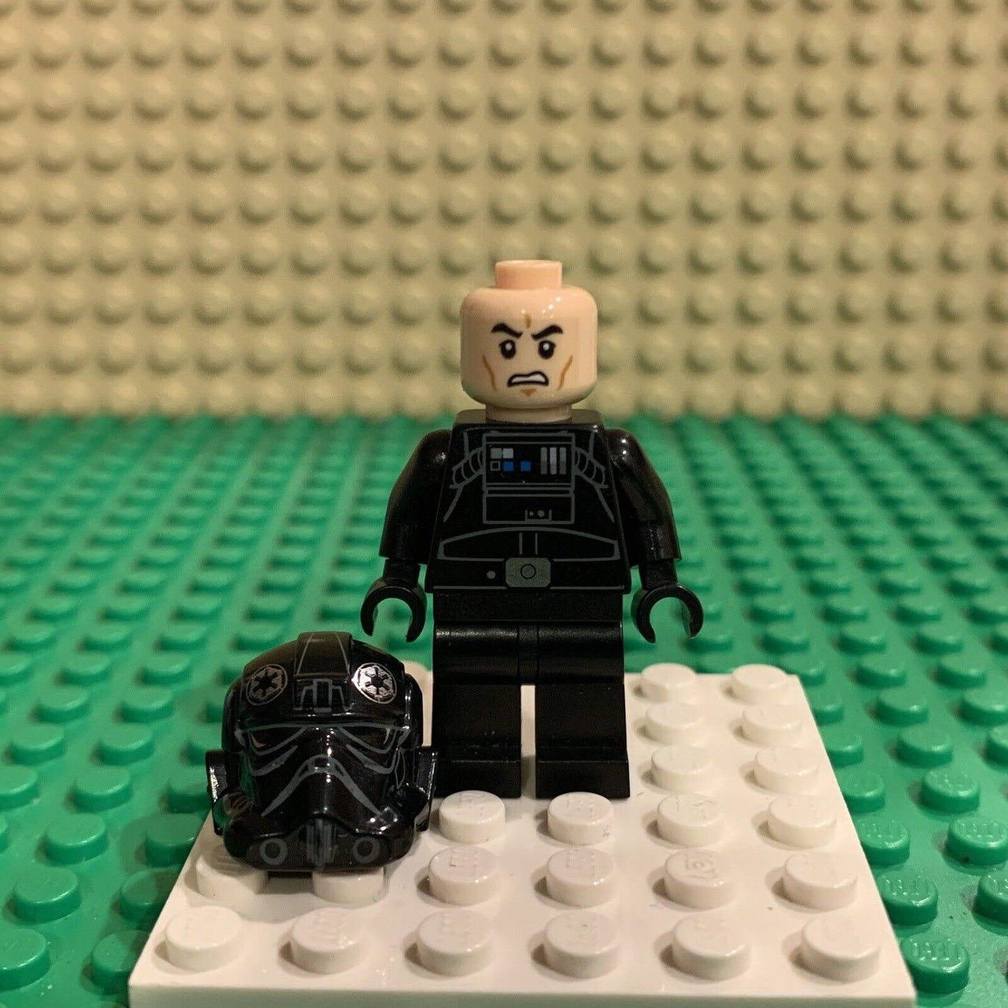 lego Star Wars Minifigure Imperial TIE Fighter Pilot Sw0621