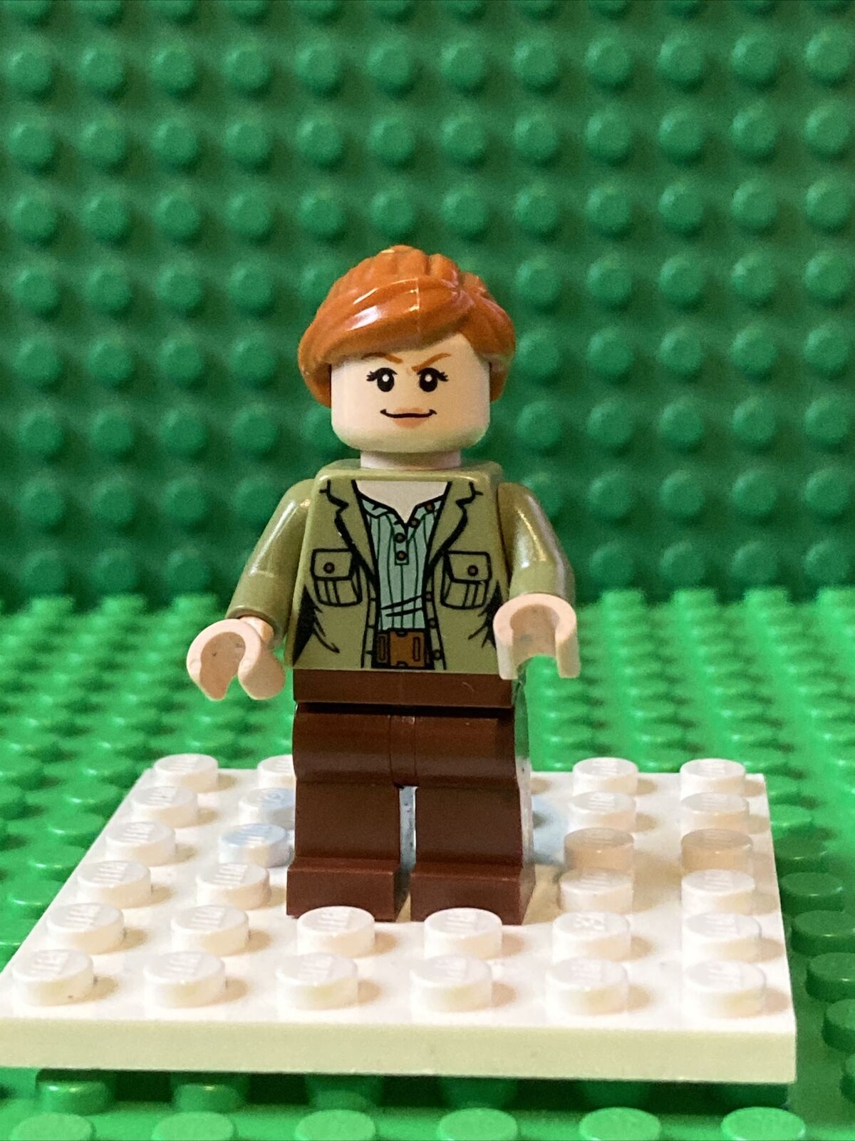 LEGO Claire Dearing Minifigure 75935 75929 75940 75930 76939 jw021