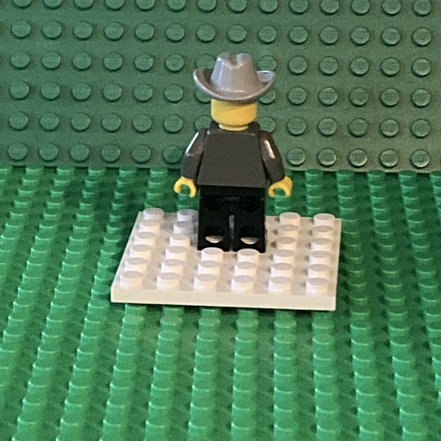 LEGO Western Sheriff Minifigure Authentic ww021