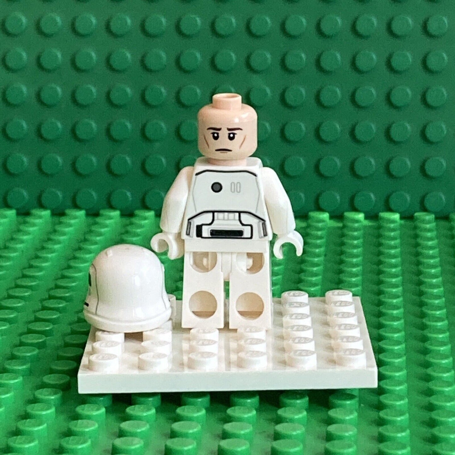 Lego Star Wars Minifigure sw0905 First Order Stormtrooper 75225 75256