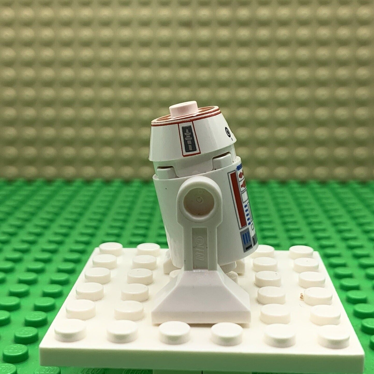 LEGO Star Wars R5-D8 Astromech Droid Minifigure (75059 9493) sw0373