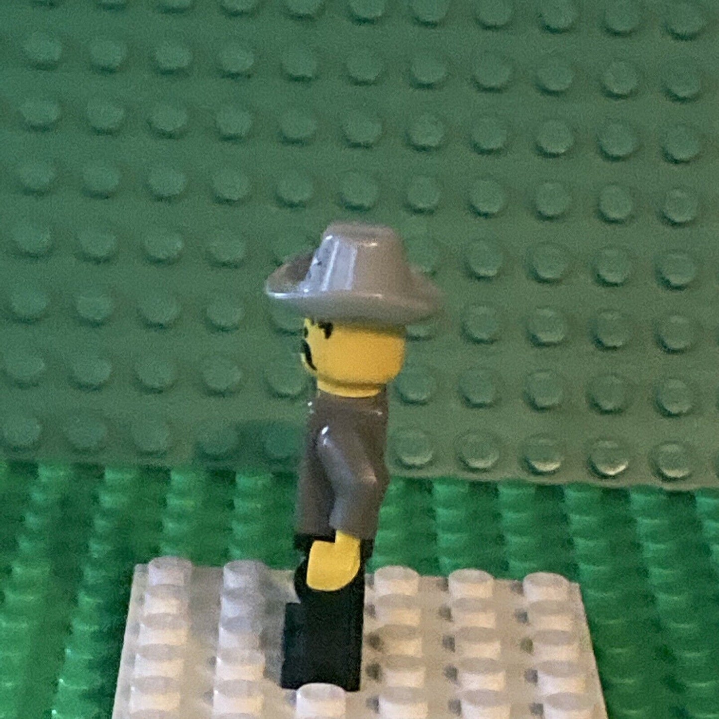 LEGO Western Sheriff Minifigure Authentic ww021