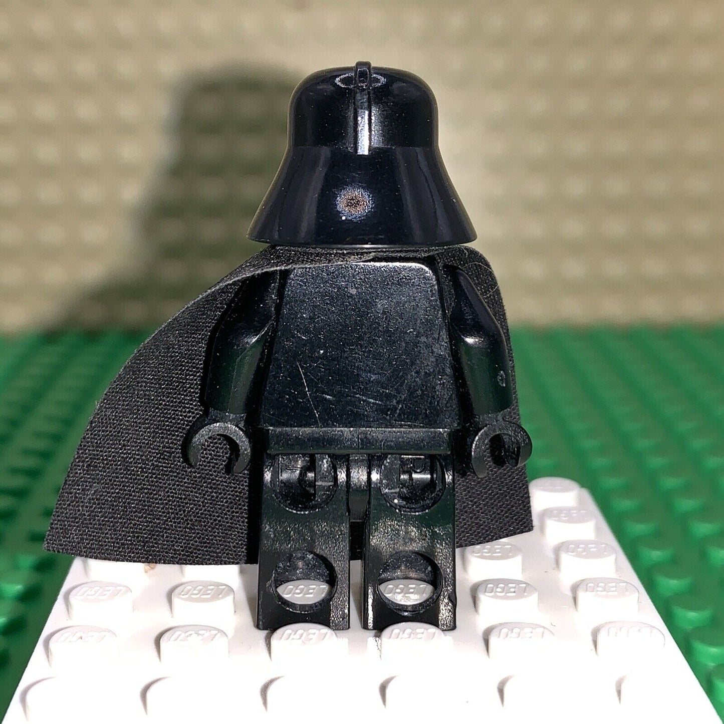 USED LEGO STAR WARS MINIFIGURE DARTH VADER (IMPERIAL INSPECTION) SW0123