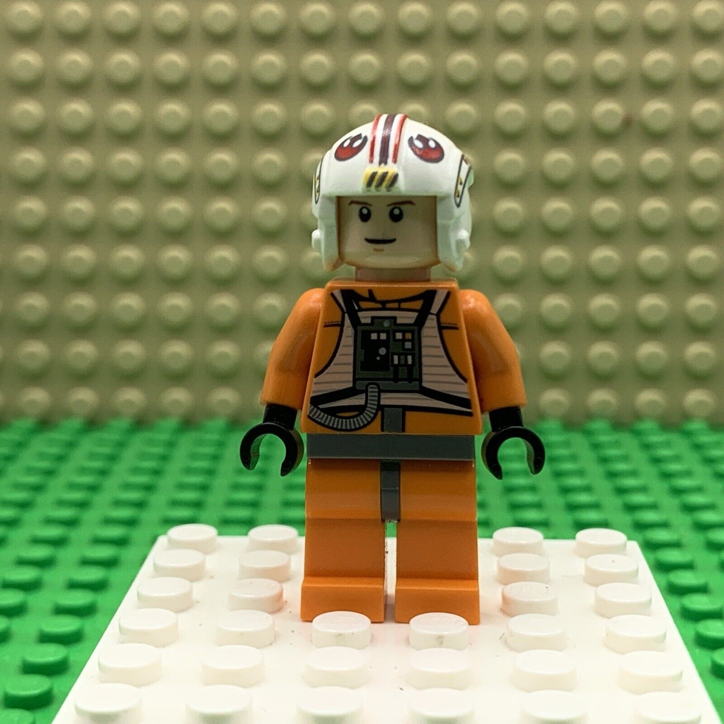 LEGO Minifig sw0295 - Luke Skywalker, X-Wing Pilot - Star Wars