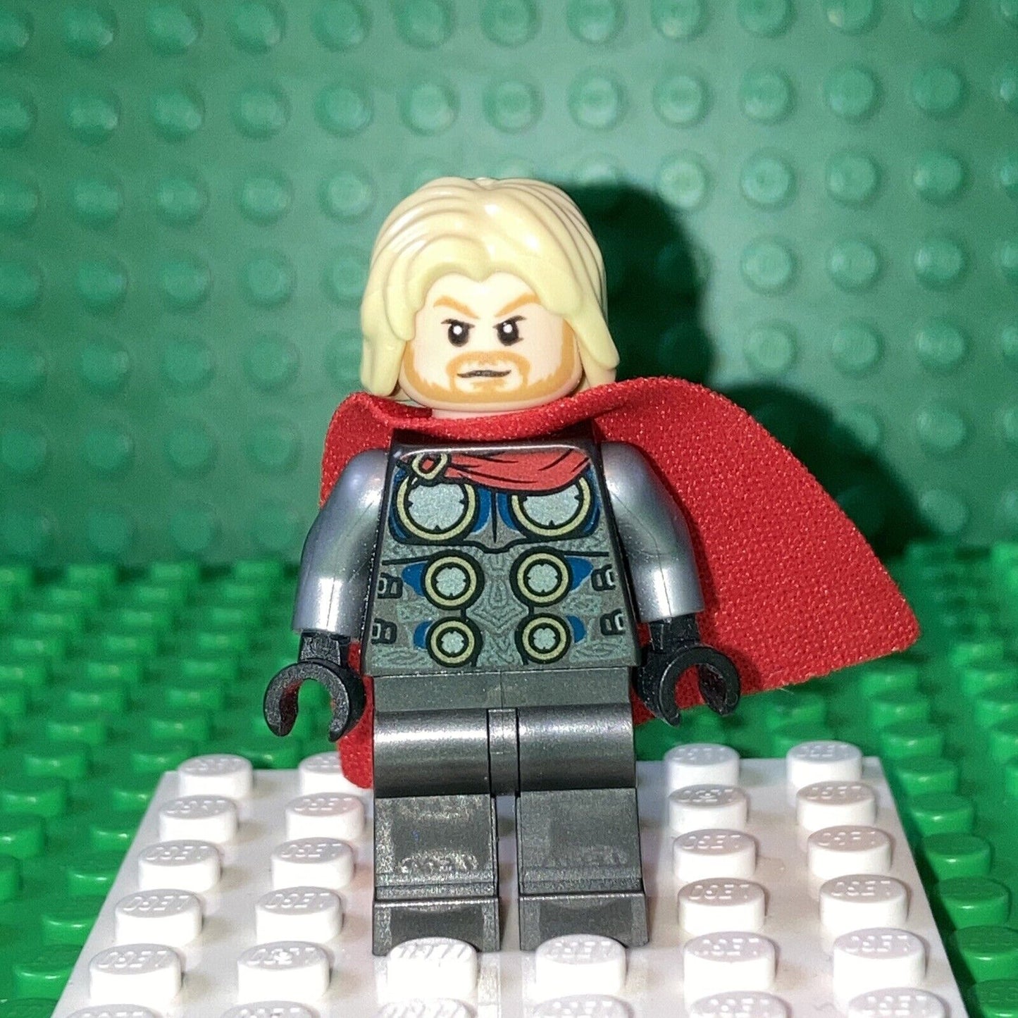 Lego Super Hero Thor Minifigure sh645 Avengers from set 76152 Wrath of Loki