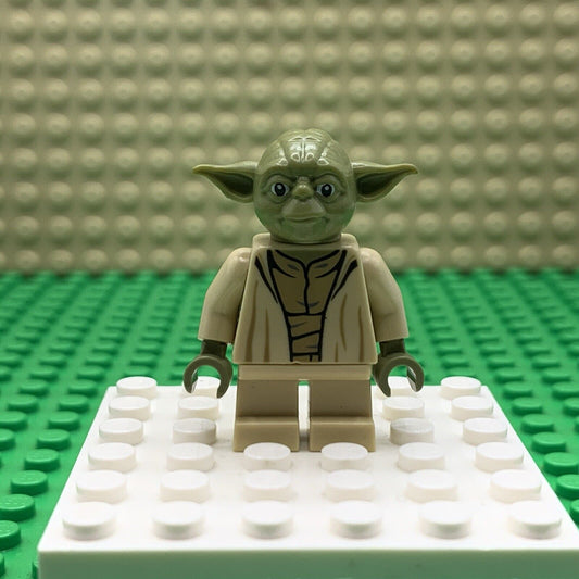 LEGO Star Wars Yoda Olive Green Minifigure - sw0707