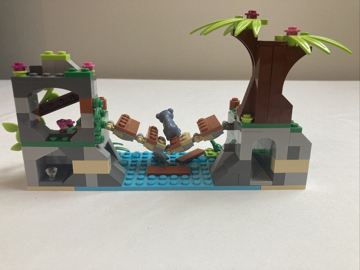 LEGO FRIENDS: Jungle Bridge Rescue (41036) Complete set with Minifigs