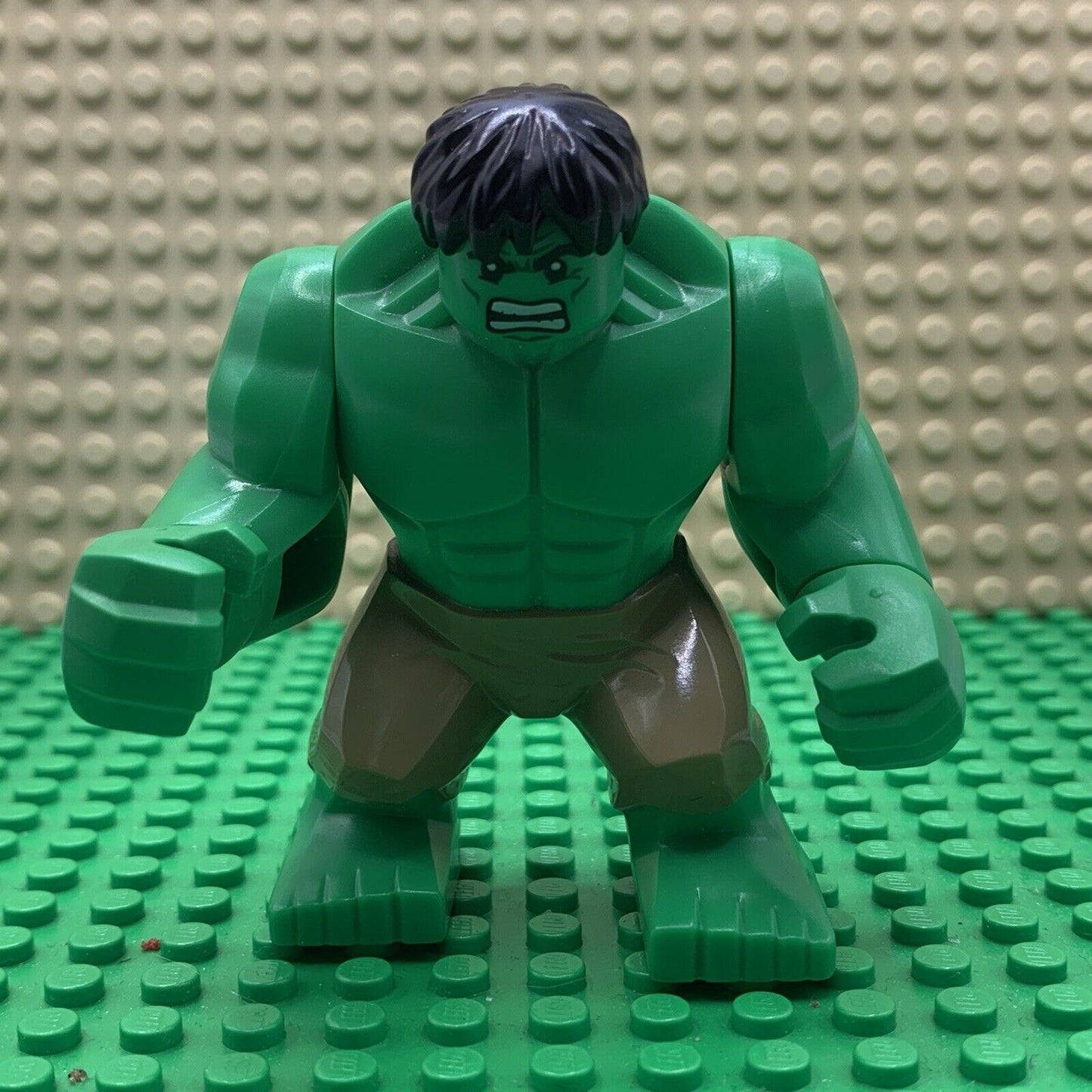 LEGO Marvel The Avengers Minifigure HULK Tan Pants Big Fig sh013 6868 Genuine