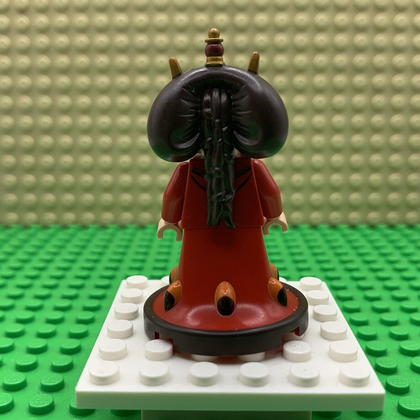 Lego Star Wars Queen Amidala Minifigure (sw0387 from set 9499) Excellent Cndtn