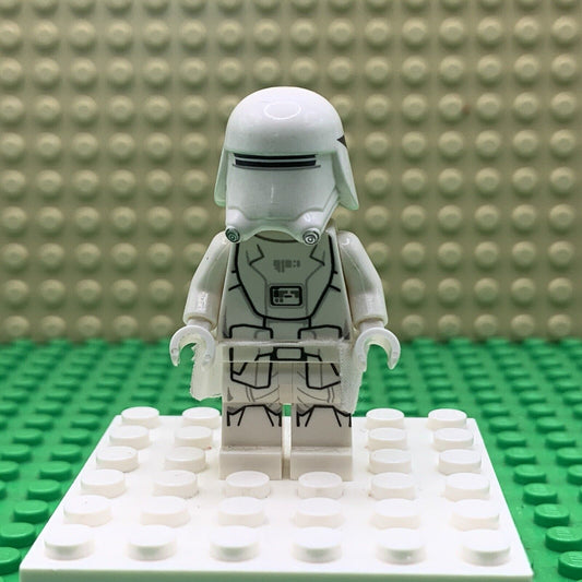 LEGO First Order Snowtrooper Minifigure w/Kama Star Wars 75100 75202 sw0657