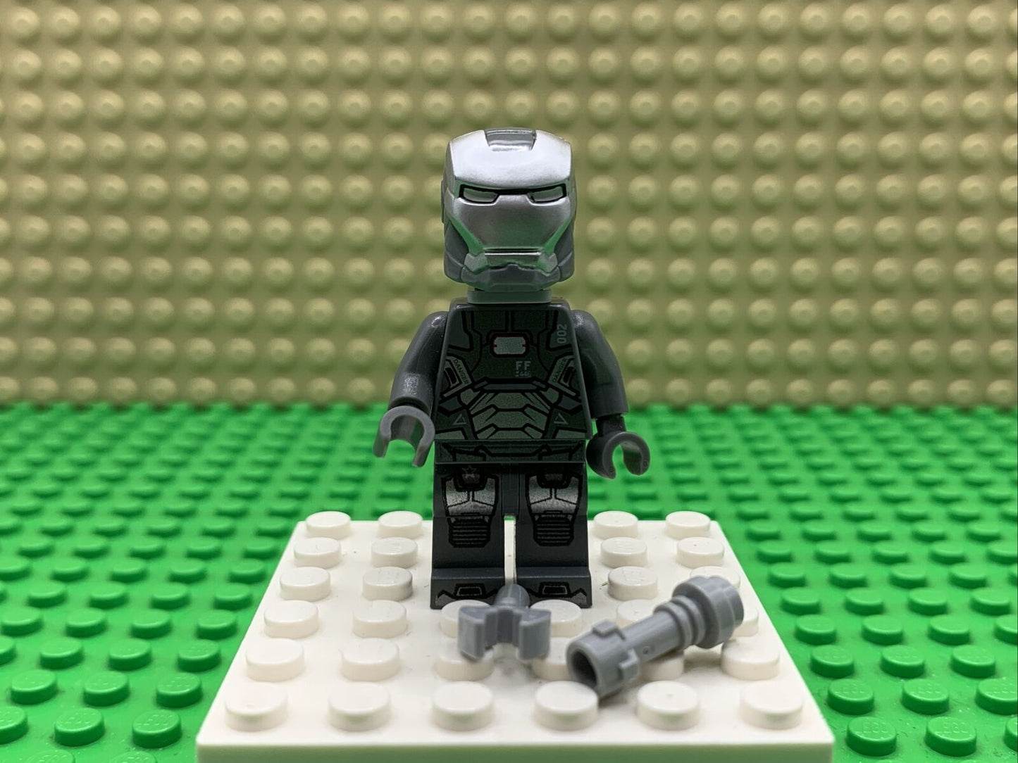 Lego sh066 War Machine - Minifigure - Super Heroes/Iron Man 3 - dual head/helmet