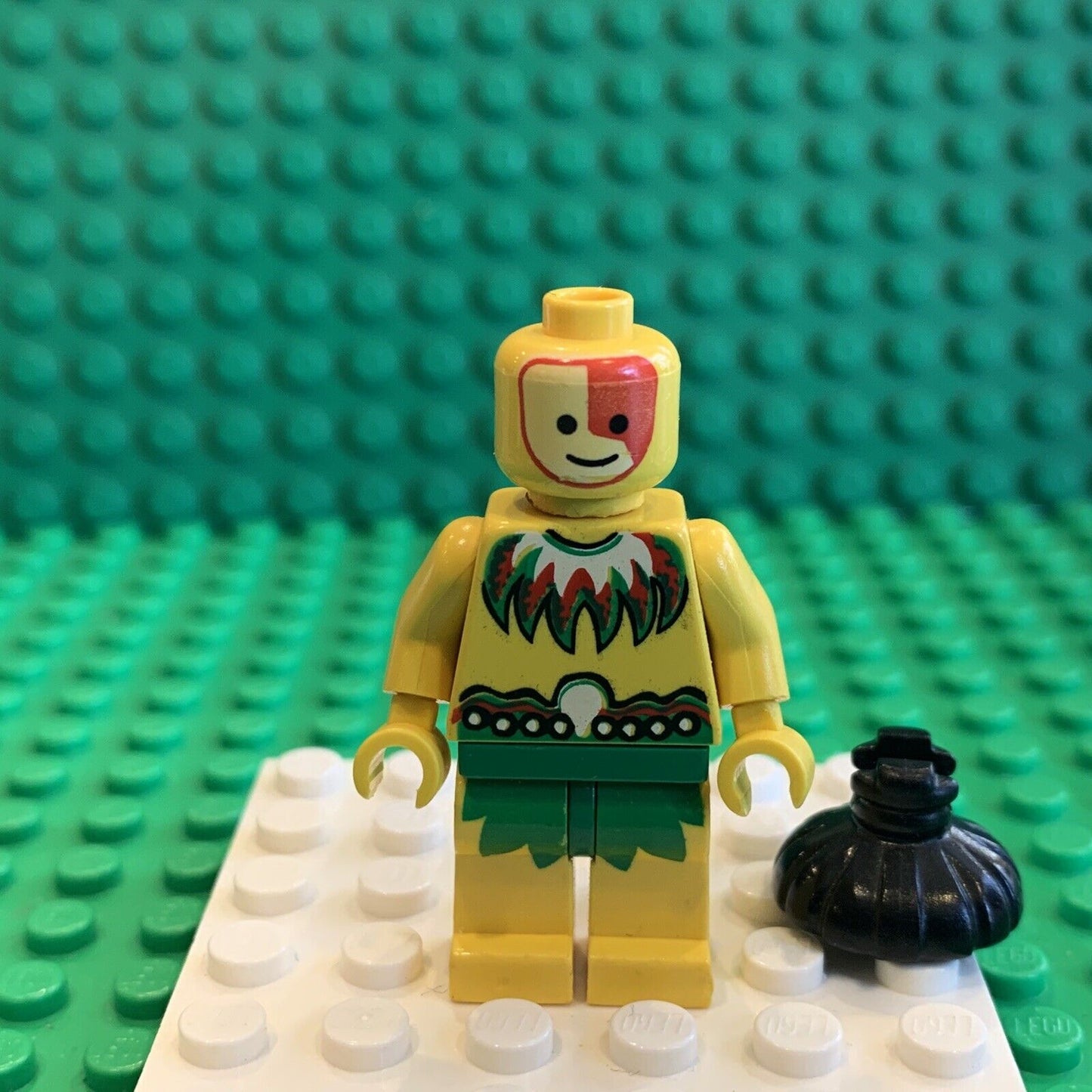 VINTAGE LEGO MINIFIG ISLANDER MALE PIRATES pi070