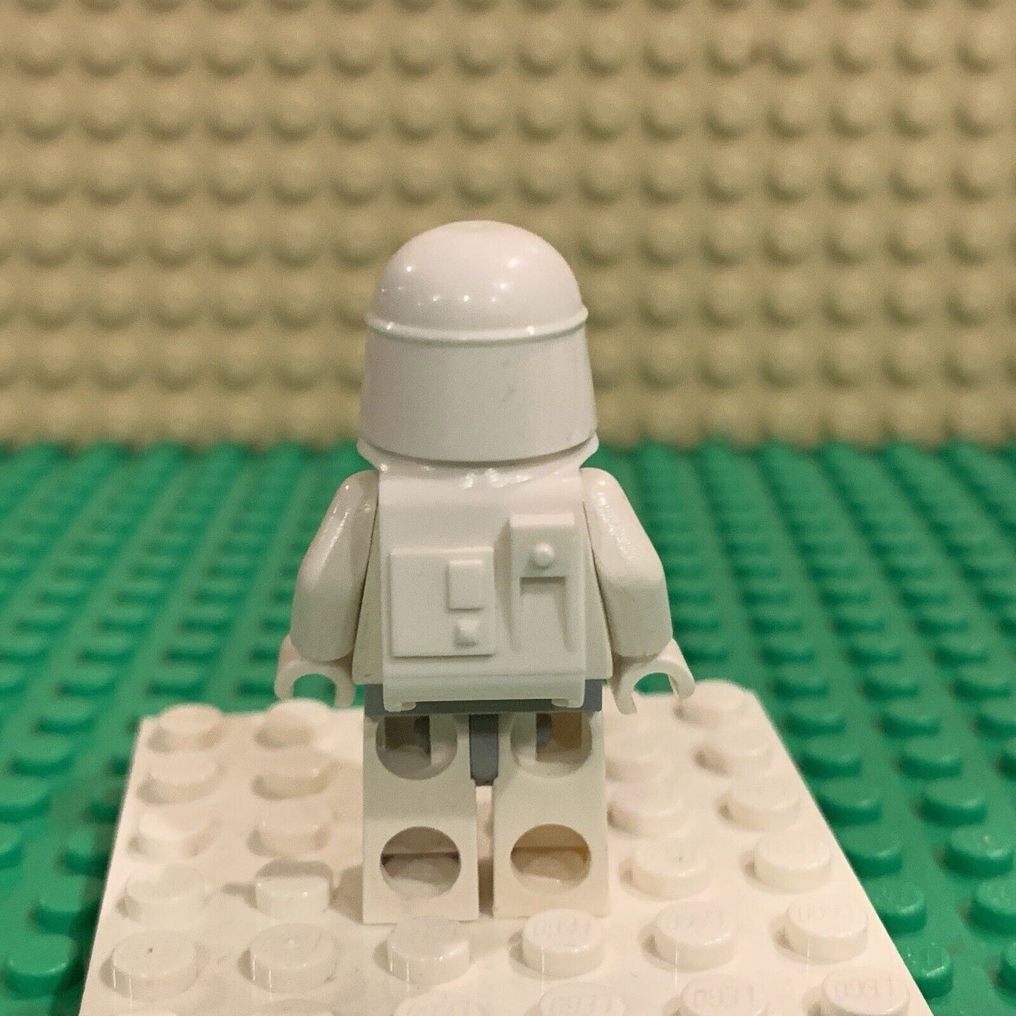 Lego Snowtrooper Minifigure Star Wars 4483 sw0101