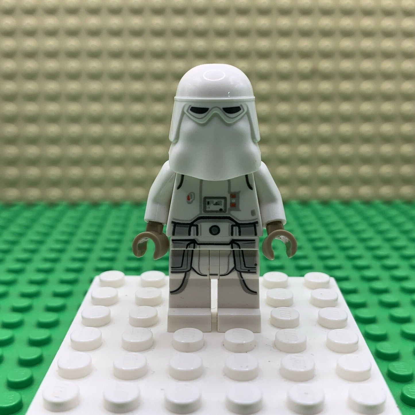 Lego Star Wars - Snowtrooper  Printed Legs Dark Tan Hands 75239 - sw1009 CMF